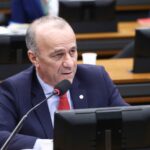 comissao-aprova-uso-de-material-didatico-compartilhado-por-meio-de-licenca-aberta