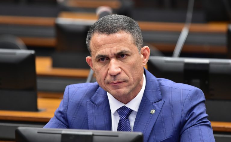 comissao-aprova-possibilidade-de-juiz-proibir-entrada-em-estadio-de-agressor-de-mulher