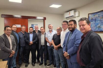 comissao-do-teto-avanca-em-articulacao-e-recebe-garantia-de-aprovacao-da-pec-ate-quarta-feira,-17