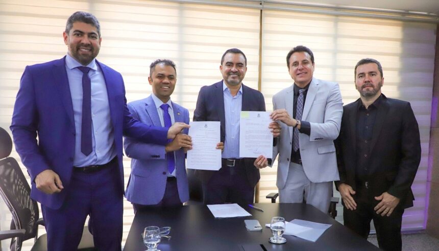 governador-do-tocantins-envia-projeto-de-pec-com-teto-unico-e restruturacao-da-policia-civil a-assembleia-legislativa