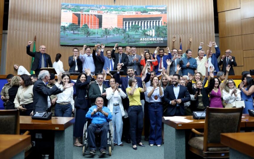 deputados-aprovam-pec-que-garante-teto-unico-aos-servidores-estaduais-a-partir-de-abril-de-2026