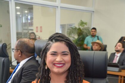 thamires-do-coletivo-somos-vai-disputar-pela-esquerda-uma-cadeira-na-camara-federal-em-2026