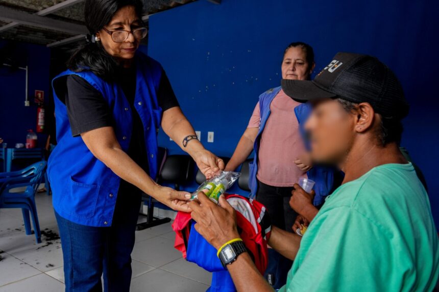 banho-solidario-realiza-acao-de-natal-e-entrega-de-doacoes-a-populacao-em-situacao-de-rua