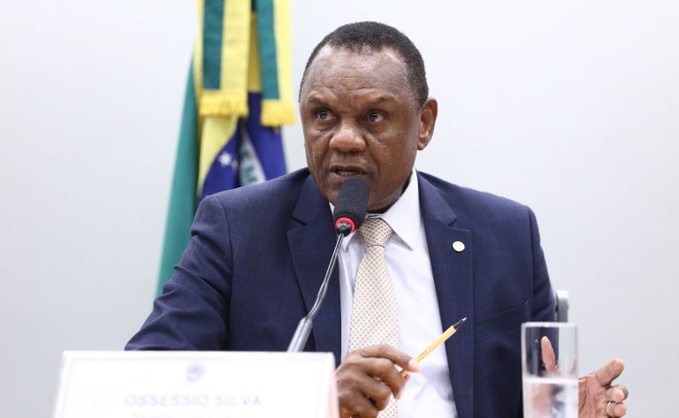 comissao-aprova-projeto-que-define-regras-para-arbitro-profissional-no-esporte