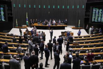 congresso-nacional-aprova-orcamento-de-2026-com-r$-6,5-trilhoes-em-despesas