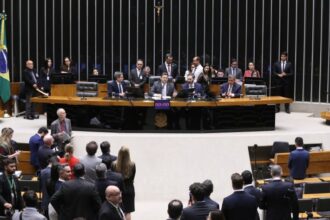 congresso-aprova-projetos-que-abrem-credito-de-r$-30-bilhoes-para-o-orcamento-de-2025