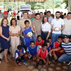 vicentinho-junior-cumpre-agenda-em-santa-tereza-com-entregas,-novas-obras-e-assinatura-de-ordem-de-servico