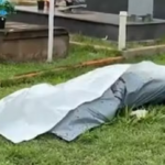 no-bico,-corpo-e-visto-em-gramado-de-cemiterio-por-falta-de-estrutura-no-iml