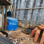 corpo-de-mulher-e-encontrado-em-cova-rasa-apos-denuncia-de-cheiro-forte-em-casa