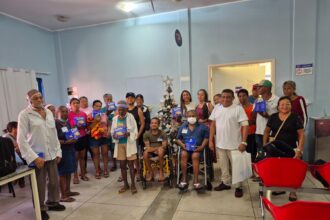 fundacao-pro-rim-atinge-meta-e-realiza-entrega-de-1.600-panetones-para-pacientes-renais