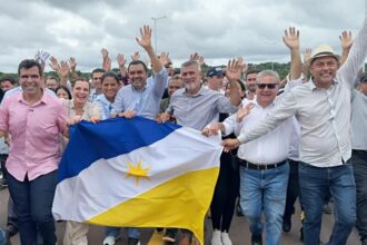 amelio-cayres-participa-da-entrega-da-nova-ponte-jk-e-de-posto-fiscal-em-aguiarnopolis