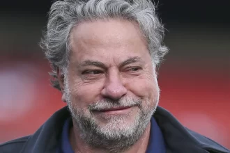 oposicao-protocola-pedido-de-impeachment-de-casares-no-sao-paulo