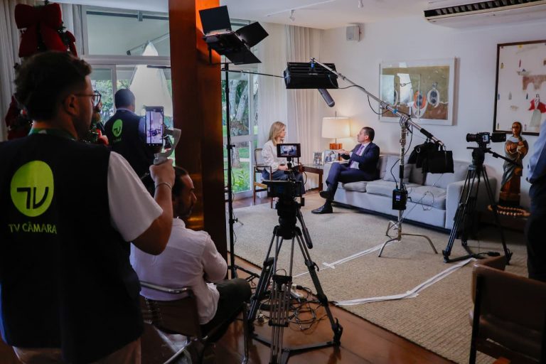 hugo-motta-faz-balanco-positivo-de-2025-e-aponta-desafios-para-o-ano-eleitoral