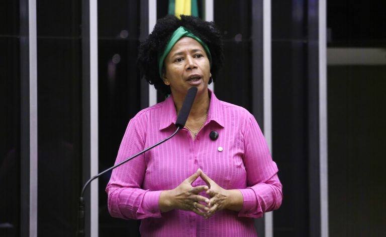 comissao-aprova-proibicao-do-uso-de-constelacao-familiar-no-judiciario