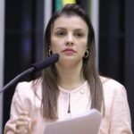 comissao-aprova-permissao-para-trafego-de-trator-em-acostamento-de-rodovia
