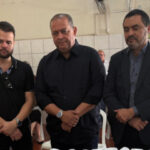 wanderlei-e-eduardo-gomes-prestam-ultimas-homenagens-a-avelino-em-gesto-de-respeito-e-reconhecimento