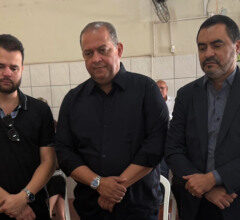 wanderlei-e-eduardo-gomes-prestam-ultimas-homenagens-a-avelino-em-gesto-de-respeito-e-reconhecimento