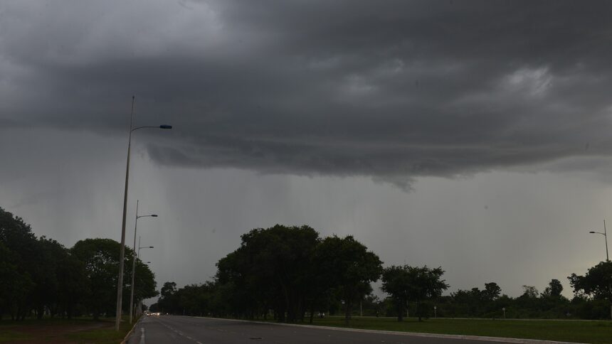 granizo,-chuvas-e-trovoadas:-veja-como-fica-o-tempo-na-semana-de-ano-novo-no-tocantins