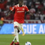 flamengo-se-acerta-com-inter-e-aguarda-vitao-para-exames-medicos