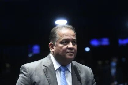 a-todo-vapor-no-plantao-de-fim-de-ano,-eduardo-gomes-garante-liberacao-de-recurso-para-construcao-do-centro-administrativo-de-porto-nacional 