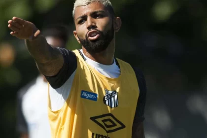 gabigol-participa-de-1o-treino-no-santos-e-exalta-o-clube-em-video:-‘e-uma-causa’