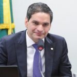 proposta-exige-que-hoteis-adotem-pulseiras-de-identificacao-para-criancas