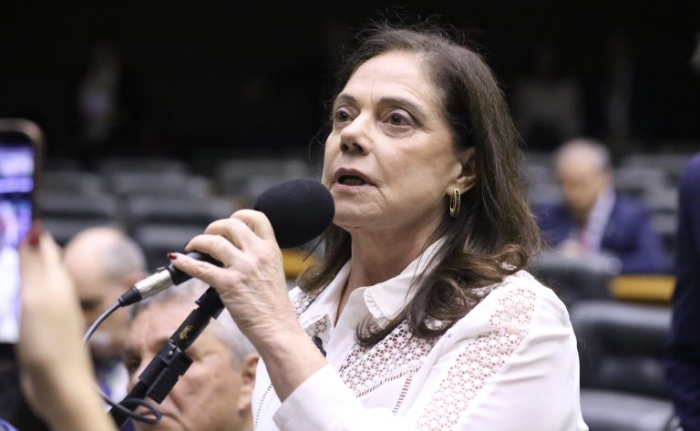 projeto-torna-obrigatoria-presenca-de-advogado-em-acoes-de-pensao-alimenticia-desde-o-inicio-do-processo