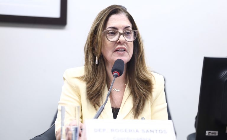 comissao-aprova-obrigatoriedade-do-plano-decenal-de-assistencia-social