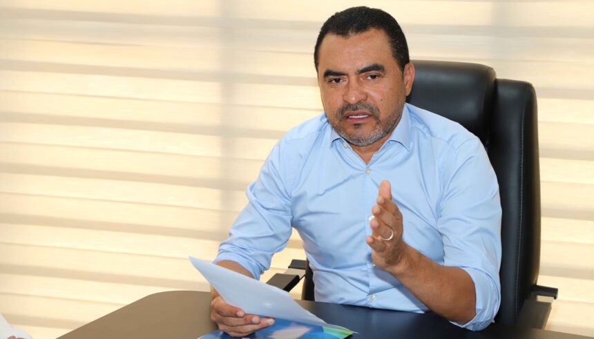 governador-determina-analise-imediata-para-cancelamento-do-aumento-de-9,37%-na-conta-de-agua-autorizado-pela-gestao-interina-de-laurez