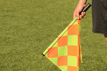 fpf-afasta-arbitro-e-auxiliar-que-confirmaram-gol-irregular-do-palmeiras