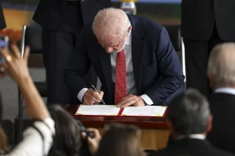 lula-veta-projeto-que-reduz-penas-de-condenados-por-tentativa-de-golpe-de-estado