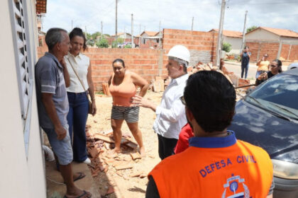prefeito-eduardo-siqueira-campos-decreta-situacao-de-emergencia-e-regulamenta-apoio-as-familias-do-jardim-taquari-atingidas-por-vendaval