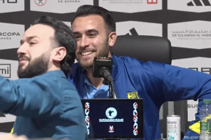 “podemos-tirar-uma-foto?”.-momento-surreal-marca-coletiva-do-barcelona