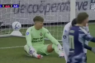 ‘frango’-ou-azar?-filho-de-ronald-koeman-sofreu-este-gol-contra-o-ajax