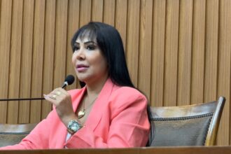 professora-janad-valcari-defende-doacao-de-uniformes-e-kits-escolares-para-estudantes-de-baixa-renda