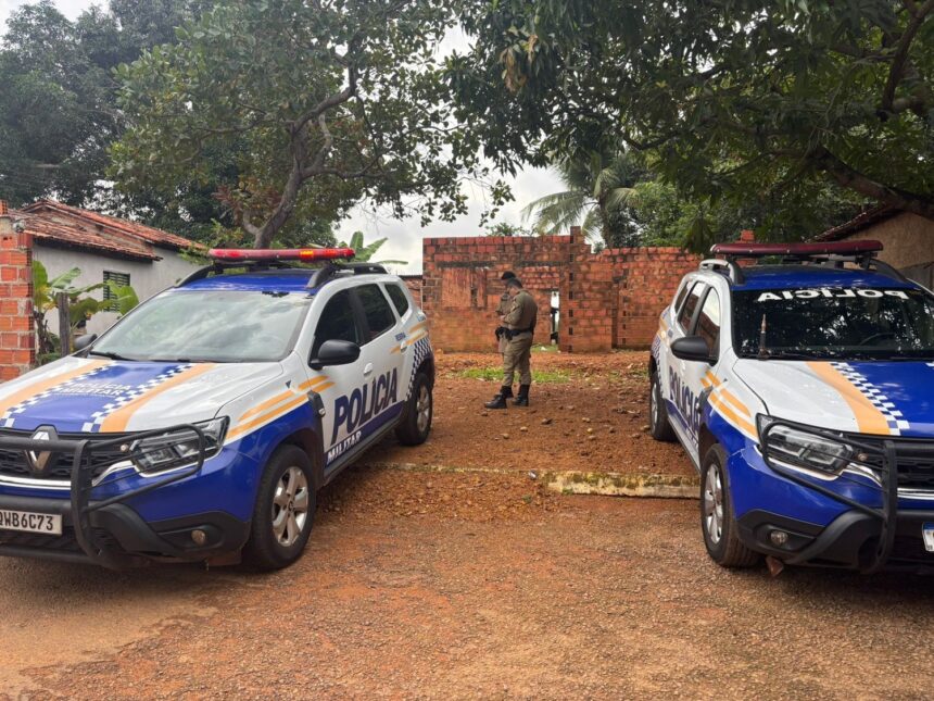 jovem-de-26-anos-e-encontrado-morto-com-ferimentos-de-faca-e-tiros-em-paraiso