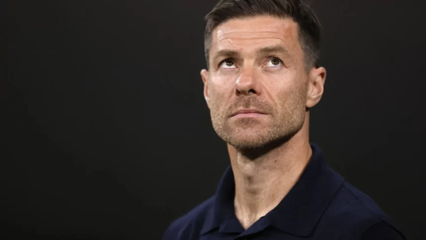 real-madrid-anuncia-saida-de-xabi-alonso-e-define-novo-treinador