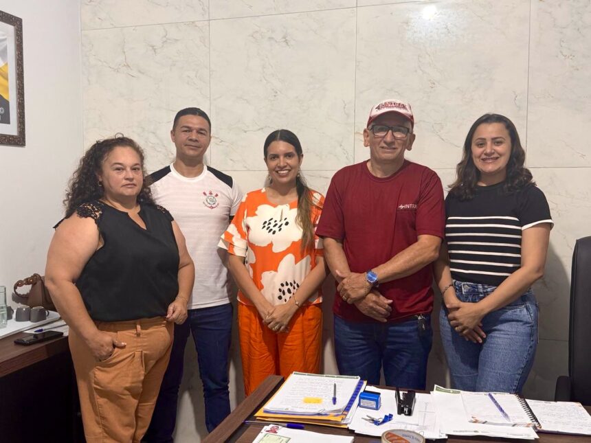 sindicato-dialoga-sobre-implantacao-pccr-da-saude-em-reuniao-com-prefeito-de-augustinopolis