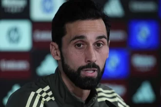 ‘quero-um-vini-jr.-que-danca-e-se-diverte’,-diz-novo-tecnico-do-real-madrid