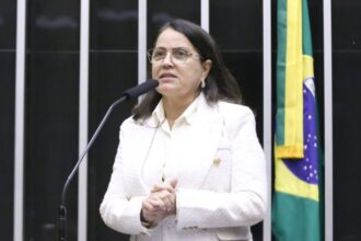 proposta-cria-programa-de-acompanhamento-da-saude-mental-de-criancas-e-adolescentes