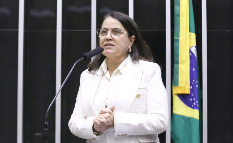 proposta-cria-programa-de-acompanhamento-da-saude-mental-de-criancas-e-adolescentes