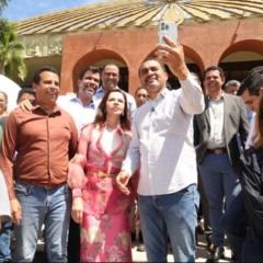 ao-lado-de-wanderlei-na-entrega-de-tratores,-dorinha-reafirma-compromisso-de-destinar-implementos-para-potencializar-equipamentos