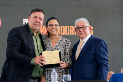 deputado-gipao-recebe-homenagem-na-90a-ago-da-ciadseta-em-araguaina