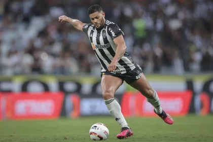 apos-encerrar-conversas-por-hulk,-atletico-mg-negocia-com-meia-e-atacante