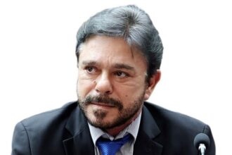 eduardo-do-dertins-entra-em-cena,-“rasga”-elogios-a-wanderlei-e-gera-repercussoes-sobre-curso-de-medicina-em-colinas:-“vitoria-coletiva”