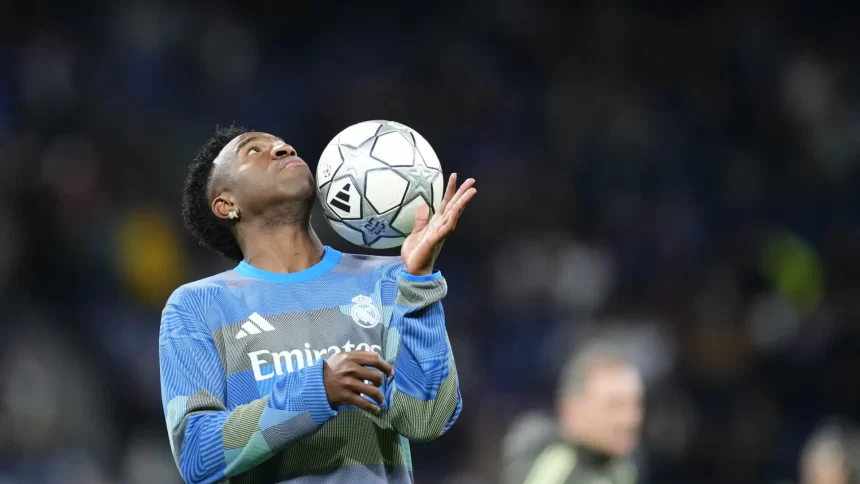 vini-jr.-diz-que-nao-tem-pressa-para-renovar-com-real:-‘quero-seguir-aqui’