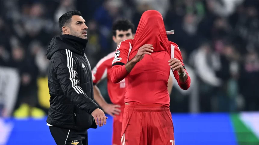 pavlidis-fica-inconsolavel-apos-penalti-perdido-e-derrota-do-benfica