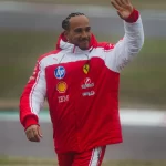 hamilton-preve-recomeco-na-ferrari-apos-temporada-desastrosa:-‘reacende-a-chama’