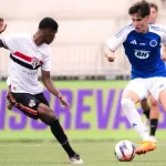 cruzeiro-conta-com-golaco,-bate-o-sao-paulo-em-jogo-equilibrado-e-conquista-o-titulo-da-copinha