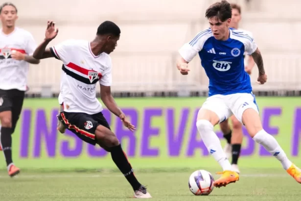 cruzeiro-conta-com-golaco,-bate-o-sao-paulo-em-jogo-equilibrado-e-conquista-o-titulo-da-copinha